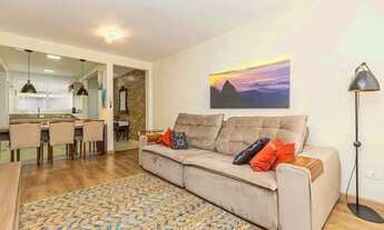 Imagem 3: Apartamento á venda com 03 quartos, todo reformado na divisa do Juvevê com Alto da Glória!