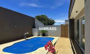 Imagem 2: Casa em Condomínio Fechado com 3 quartos (1 suíte), 4 vagas, para alugar, 400 m² por R$ 10