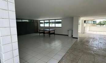 Imagem 3: Apartamento para Venda em Recife, Pina, 4 dormitórios, 3 suítes, 2 banheiros, 3 vagas