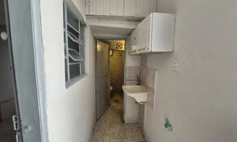 Imagem 2: Aluga se casa particular 2/4 de fundo no bairro Martins