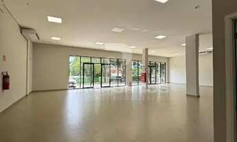Imagem 3: Loja Comercial com 242m² com pé direito duplo para locação Av. Caramuru