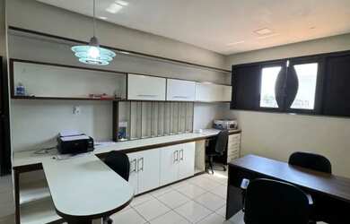 Imagem 4: Casa duplex com piscina para venda no Jardim renascença