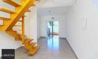 Imagem 5: Casa em Porto Alegre, no bairro Hípica, com 2 dormitório(s), e 2 banheiros, à ve