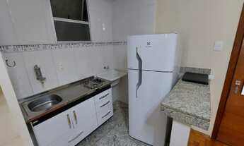 Imagem 5: Px Imprensa Oficial vazio de frente reformado