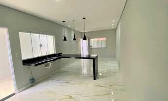 Imagem 6: Casa reformada com 3 dormitórios, a venda no Bairro Jardim Esmeralda em Santa Barbara D`Oe