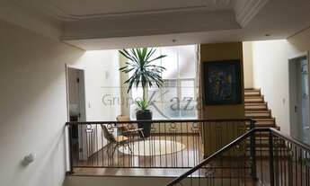 Imagem 2: Casa de condomínio sobrado para venda tem 550 metros quadrados com 4 quartos