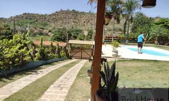 Imagem 5: Chácara para VENDA com 303 m2 construídos e terreno de 950 metros, com 3 quartos e lareira