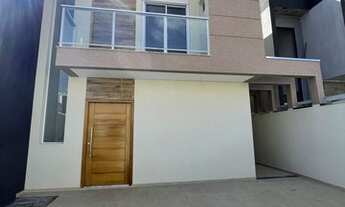 Imagem 2: Casa com Piscina e Planejado no Portal dos Ipes