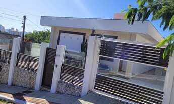 Imagem 4: Bela e confortável residência em Capoeiras - Florianópolis - SC