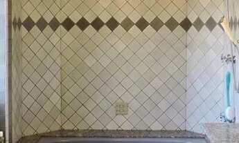 Imagem 4: Casa para aluguel e venda possui 775 metros quadrados com 7 quartos. Atibaia / Vila Giglio