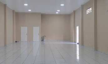 Imagem 2: Para Locação Galpão / depósito com 4 vagas na garagem