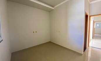 Imagem 7: Casa térrea em condomínio recém construída