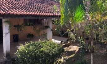 Imagem 2: Maravilhosa Chácara Espaçosa no Condomínio 3 Marias no Cajuru