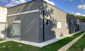 Imagem: Linda casa com 03 dor, sendo 01 suíte