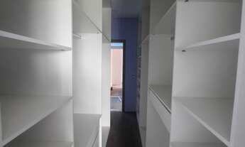 Imagem 4: Sobrado para venda no aruã brisas mogi das cruzes. tem 370 metros quadrados com 3 quartos