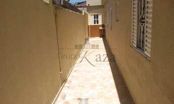 Imagem 3: Casa - Jardim da Granja - 3 Dormitórios sendo 1 Suite - 125m²