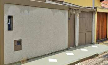 Imagem: Venda, casa bem localizada ao lado da igreja