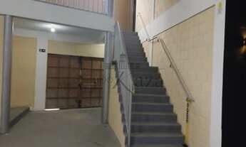 Imagem 2: Galpão/Depósito/Armazém para aluguel possui 650 metros quadrados