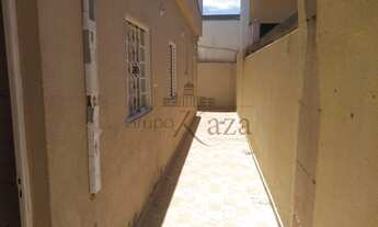 Imagem 2: Casa - Jardim da Granja - 3 Dormitórios sendo 1 Suite - 125m²