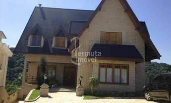 Imagem: Casa para venda com 800m², 5 suítes, elevador