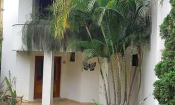 Imagem 3: Casa de condomínio para aluguel e venda com 697 metros quadrados com 5 quartos