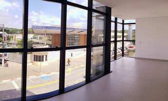 Imagem 6: Sobreloja localizada na Rua Max Zendron, Centro de Barueri, 175m², esquina, prédio novo