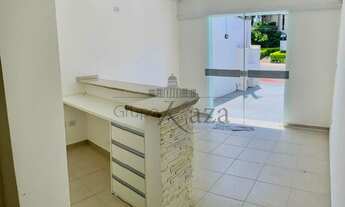 Imagem 3: Casa para aluguel possui 250 metros quadrados com 5 quartos em Vila Ema - São José dos Cam