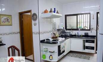 Imagem: Sobrado para venda possui 100 metros quadrados