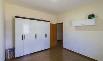 Imagem 7: Casa para venda possui 402 metros quadrados com 3 quartos em Chácara São Félix - Taubaté