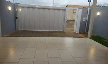 Imagem 2: Casa com 3 quartos, garagem