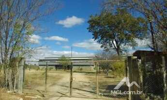 Imagem: Terreno com 12.455,00m² com casa e galpões