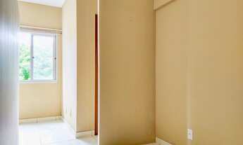 Imagem 4: ESPAÇOSA SALA NO ED. TROPICAL MED. 30,00