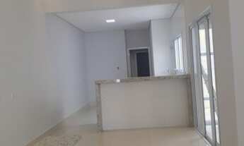 Imagem 2: Casa para venda com 110 metros quadrados com 3 quartos