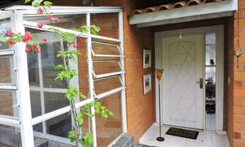 Imagem 6: Casa em Condomínio para Venda em Embu das Artes, Jardim Indaiá, 4 dormitórios, 1 suíte, 4