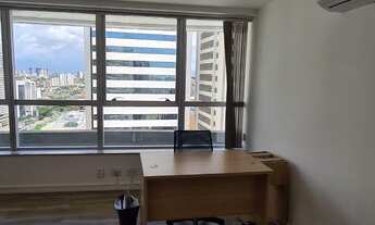 Imagem 2: Escritório para aluguel possui 212 metros quadrados com 1 quarto