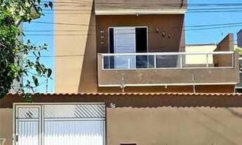 Imagem: Sobrado para venda tem 150 metros quadrados