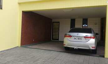 Imagem 3: Sobrado á venda, 264 m², 4 Dormitórios, 4 Suites, 5 Vagas