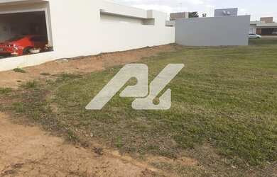 Imagem 2: Excelente terreno no condomínio Campos do Conde II em Paulínia-SP