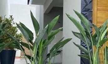 Imagem 2: Casa c/ 3 dormitórios sendo 3 suítes no Condomínio Shangri-lá em Atibaia-SP