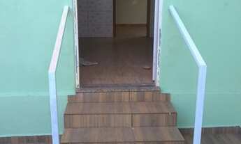 Imagem 6: Casa para aluguel tem 100 metros quadrados com 3 quartos em Centro - Altinópolis - SP