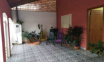 Imagem: Casa térrea à venda possui 250 mt² de