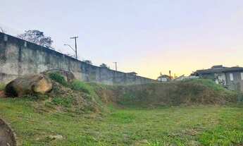 Imagem: Terreno à venda com 600 m² no Residencial