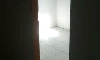 Imagem 4: Aluga-se casa pequena 400 incluso água e energia