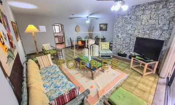 Imagem 2: Apartamento para locação anual de 4 quartos na Praia das Pitangueiras no Guarujá, com área