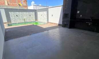 Imagem 2: Casa com 4 quartos, mais 3 suítes Plenas. Bem localizada