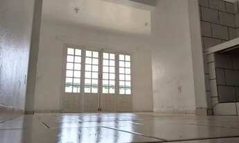 Imagem 4: Kitnet com sacada no centro