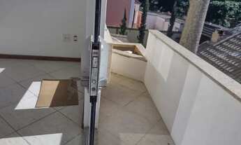 Imagem 7: Casa para aluguel e venda com 360 metros quadrados com 4 quartos