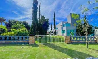 Imagem 2: Casa com 3 Suites, 527 m² no Condomínio Green Village