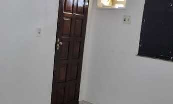 Imagem 2: Apt no alvorada Quarto com aluguel por R$500 /mês