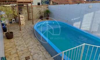 Imagem 2: Casa para venda com 150 metros quadrados com 4 quartos em São Pedro - Juiz de Fora - MG